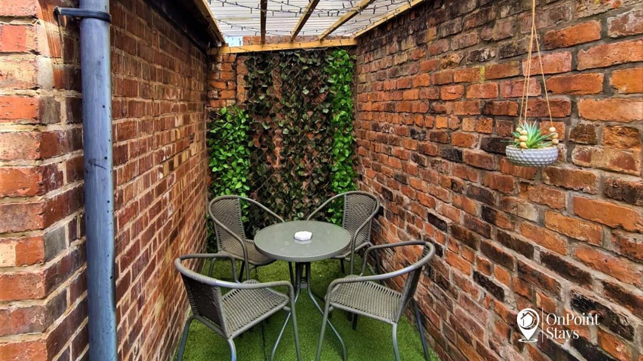 Lovely Spacious 5 Bedroom Home Near Chester City Centre Zewnętrze zdjęcie